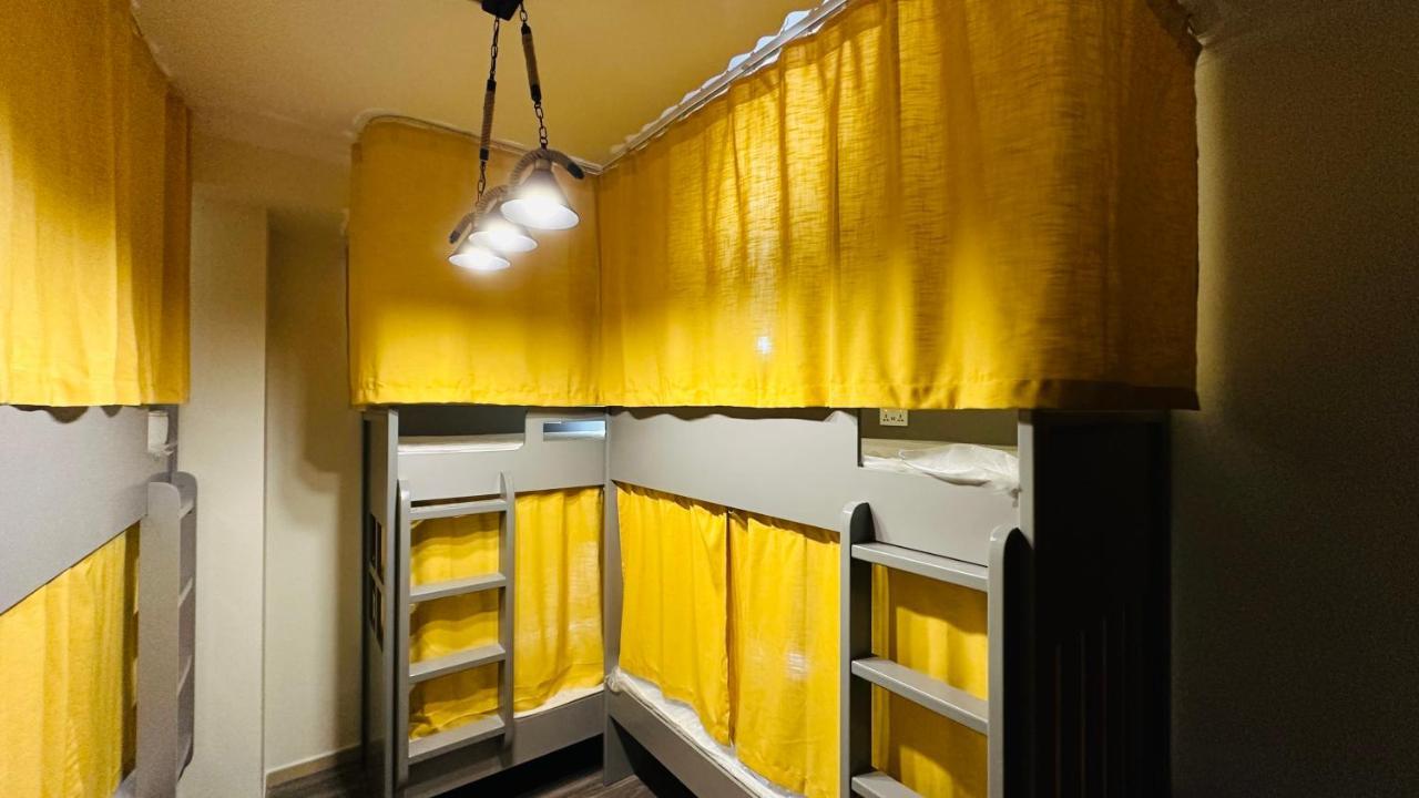 Business Backpackers Jbr Hostel Dubai Exterior photo