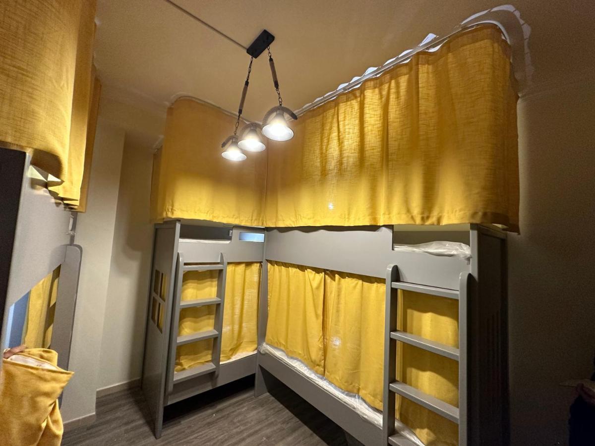 Business Backpackers Jbr Hostel Dubai Exterior photo